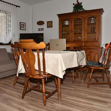 Tetic Apartment