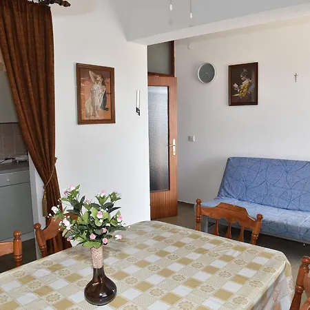 Apartment Tetic