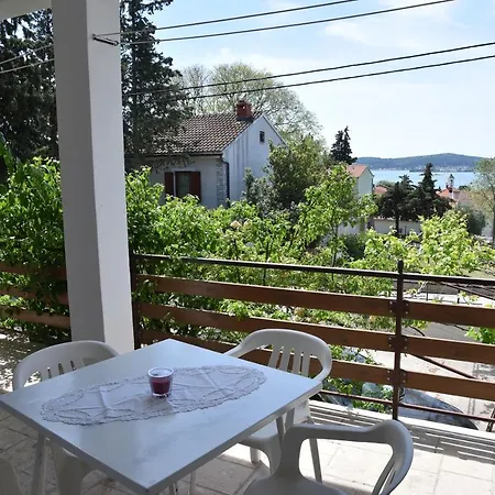 Tetic Apartment *
