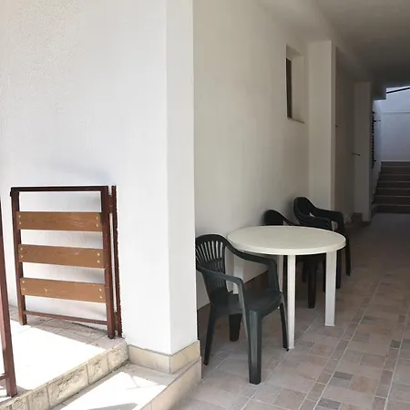 Apartment Tetic *