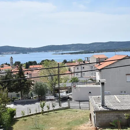 Apartment Tetic *