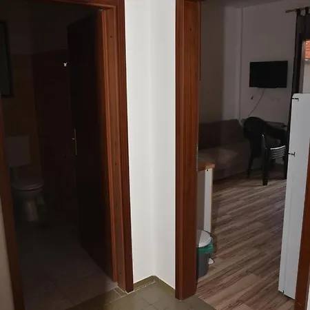 Tetic * Sveti Filip i Jakov